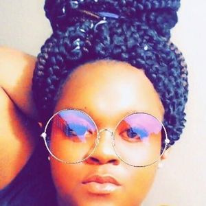 Meet your Posher, Kierra